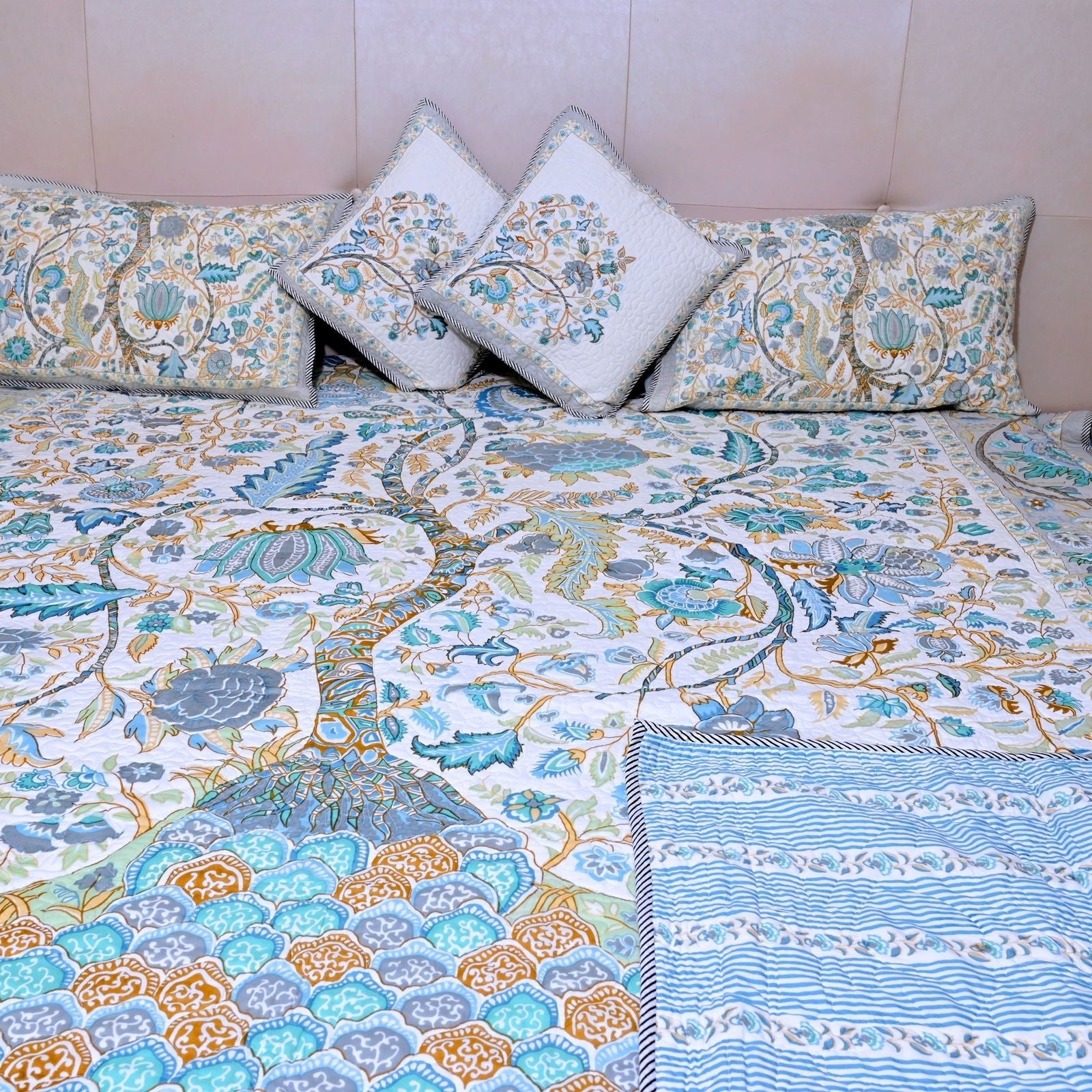 Anaya Quilted Bedcover,