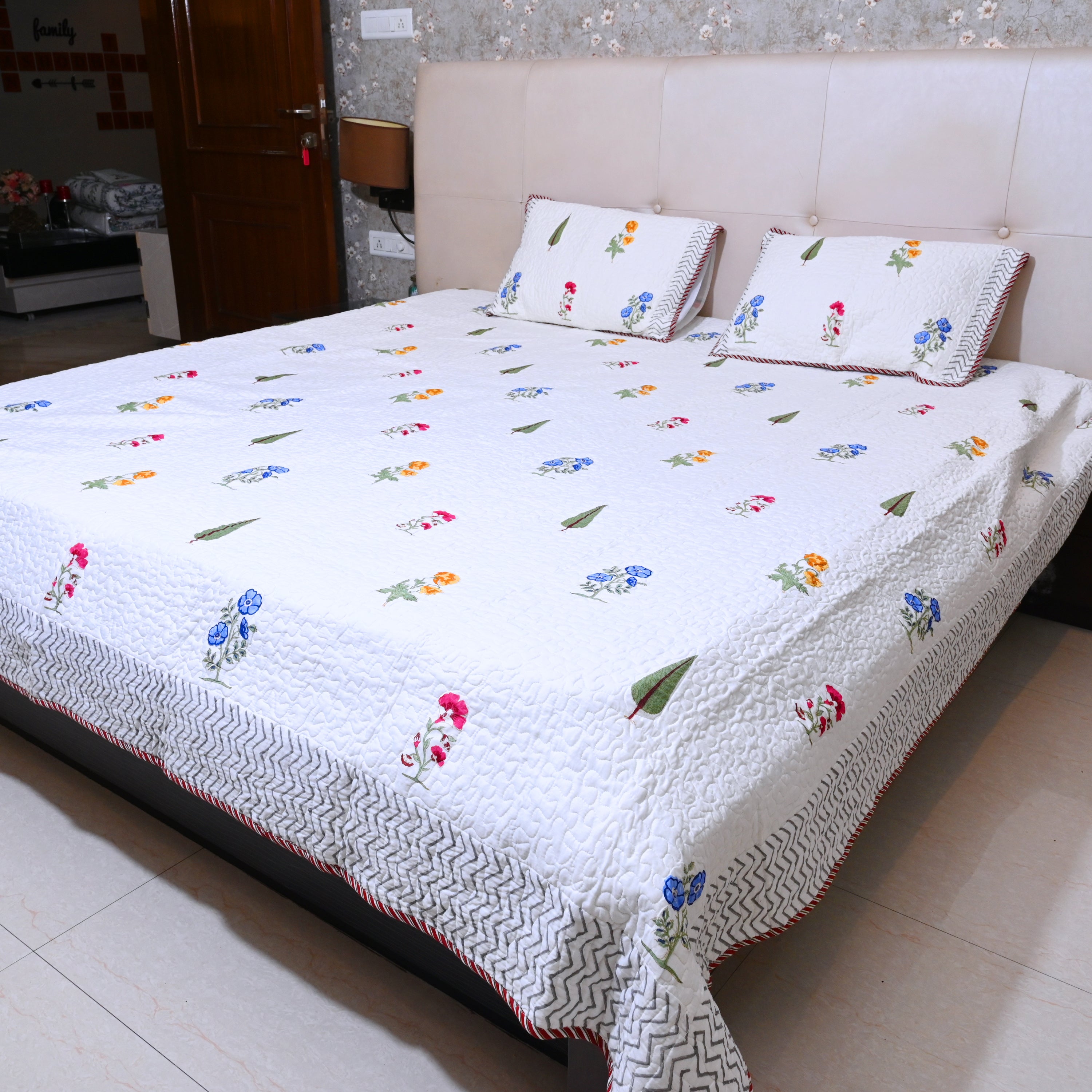 Raahat Quilted Bedcover - Cool Threadz